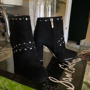 Brand New Sam Edelman Black suede bootie